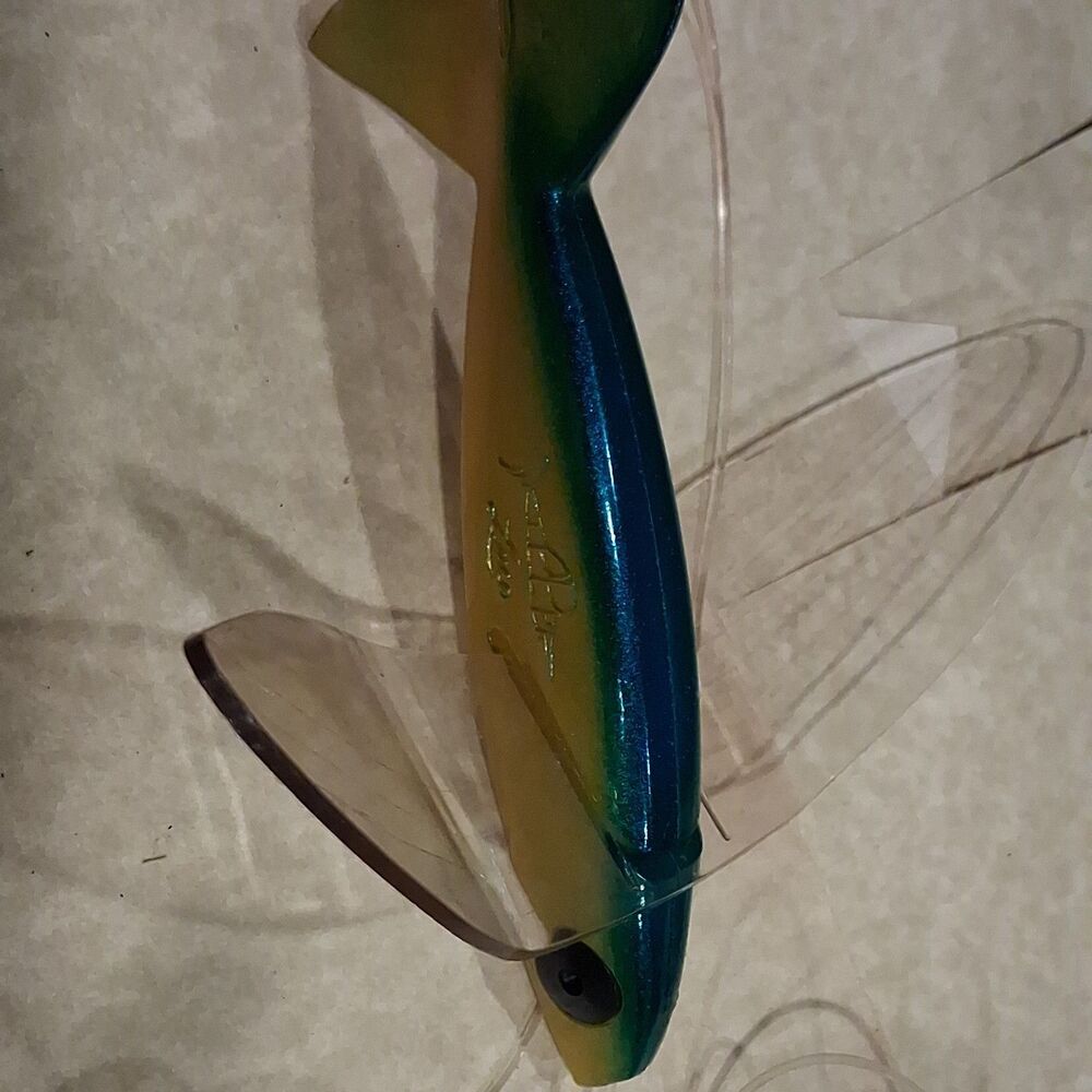 VINTAGE HAWAIIAN MALOLO BIRD TEASER SKIPPER LURE BLUE AND YELLOW